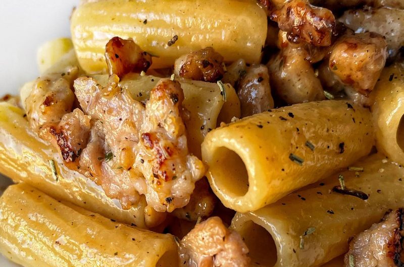 Rigatoni Saffron And Sausage With Rosemary Scent