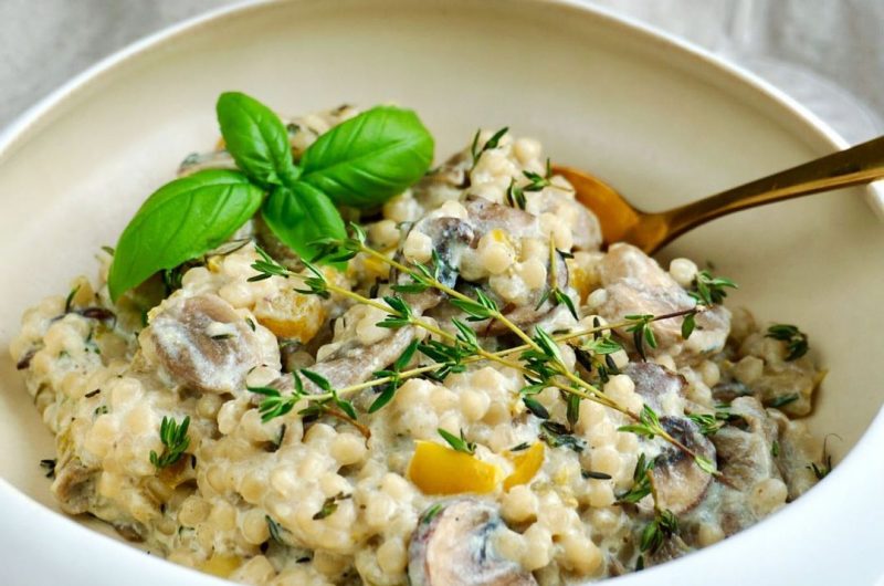 Creamy pearl couscous with mushrooms and thyme